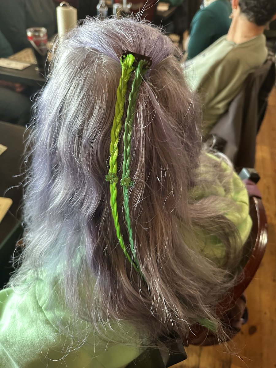 unicyclecaver's tweet image. Such a fun St. Patrick’s Day evening with the Divas—I’m one lucky woman! Even when “bad” things happen, it alway$ play$ out for the be$t—(And it’s not ever about the money, it about the time). Time is the ultimate luxury.

Every single time…🧑🏼‍🎤 👩‍🎤 👨‍🎤 🍀 #nofear #nodoubt