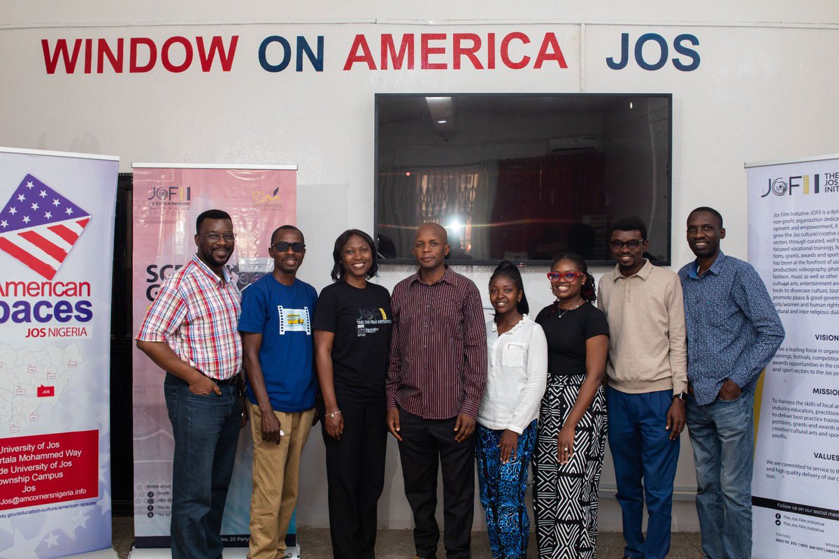 DAY 2 – ScreenGramm 2026

Creative Session: Mrs. Stephanie Ephraim on Etiquette: The Code of Behavior,
Main Session: Mr. Budima Jonah on Grammar Basics: Common Mistakes in English
Mr. Ezekiel Bok on Video/Documentary Scriptwriting

#ScreenGramm2026
#Screenwriting
#Storytelling