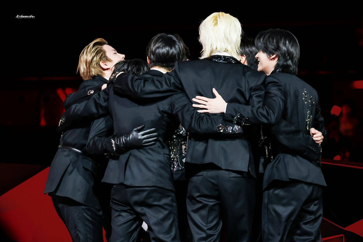 samie ⋆ ENHYPEN IS 7 tweet media