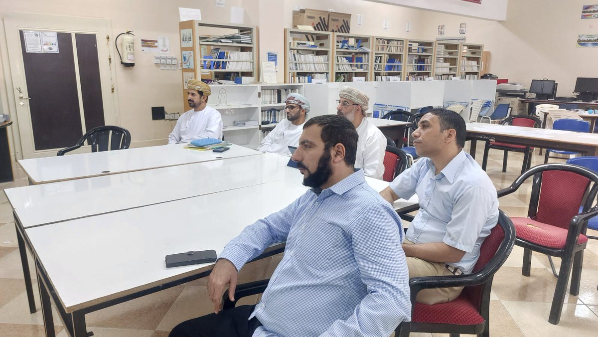 مدرسة صالح بن المتوكل tweet media