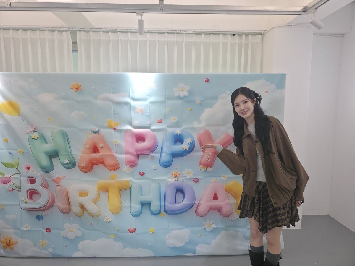 홍대갤러리 키르큐펠 
#홍대갤러리 키르큐펠 
#2층 위클리
#팝업스토어
#재희 생일.직접방문
#위클리