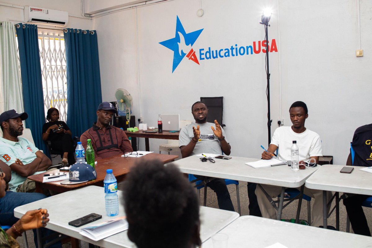 DAY 2 – ScreenGramm 2026

Creative Session: Mrs. Stephanie Ephraim on Etiquette: The Code of Behavior,
Main Session: Mr. Budima Jonah on Grammar Basics: Common Mistakes in English
Mr. Ezekiel Bok on Video/Documentary Scriptwriting

#ScreenGramm2026
#Screenwriting
#Storytelling