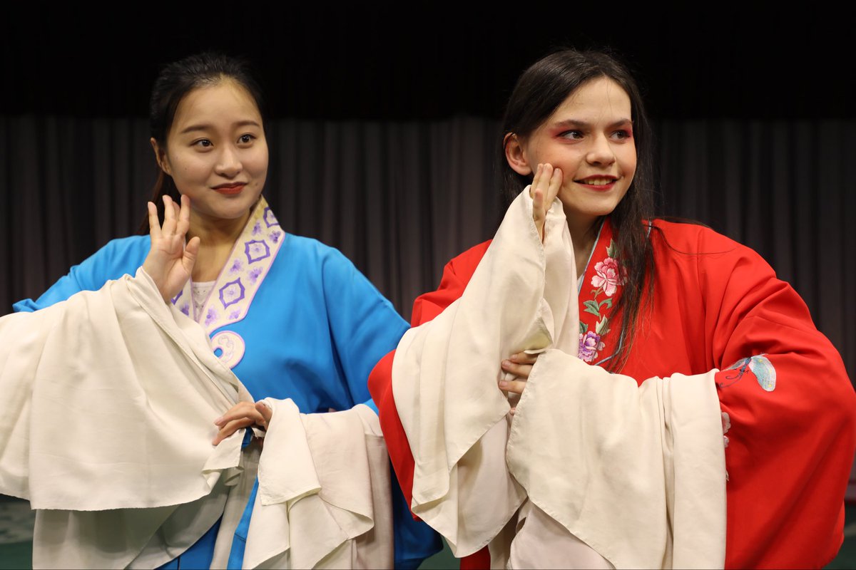 cherry43516667's tweet image. Zhanhua Yugu Opera is a national intangible cultural heritage from Binzhou, Shandong. ✨With a history of nearly 300 years dating back to the Qing Dynasty, it integrates ballad-singing, fishermen’s chants, folk dance and martial arts🌟.#TraditionalCulture #OPera