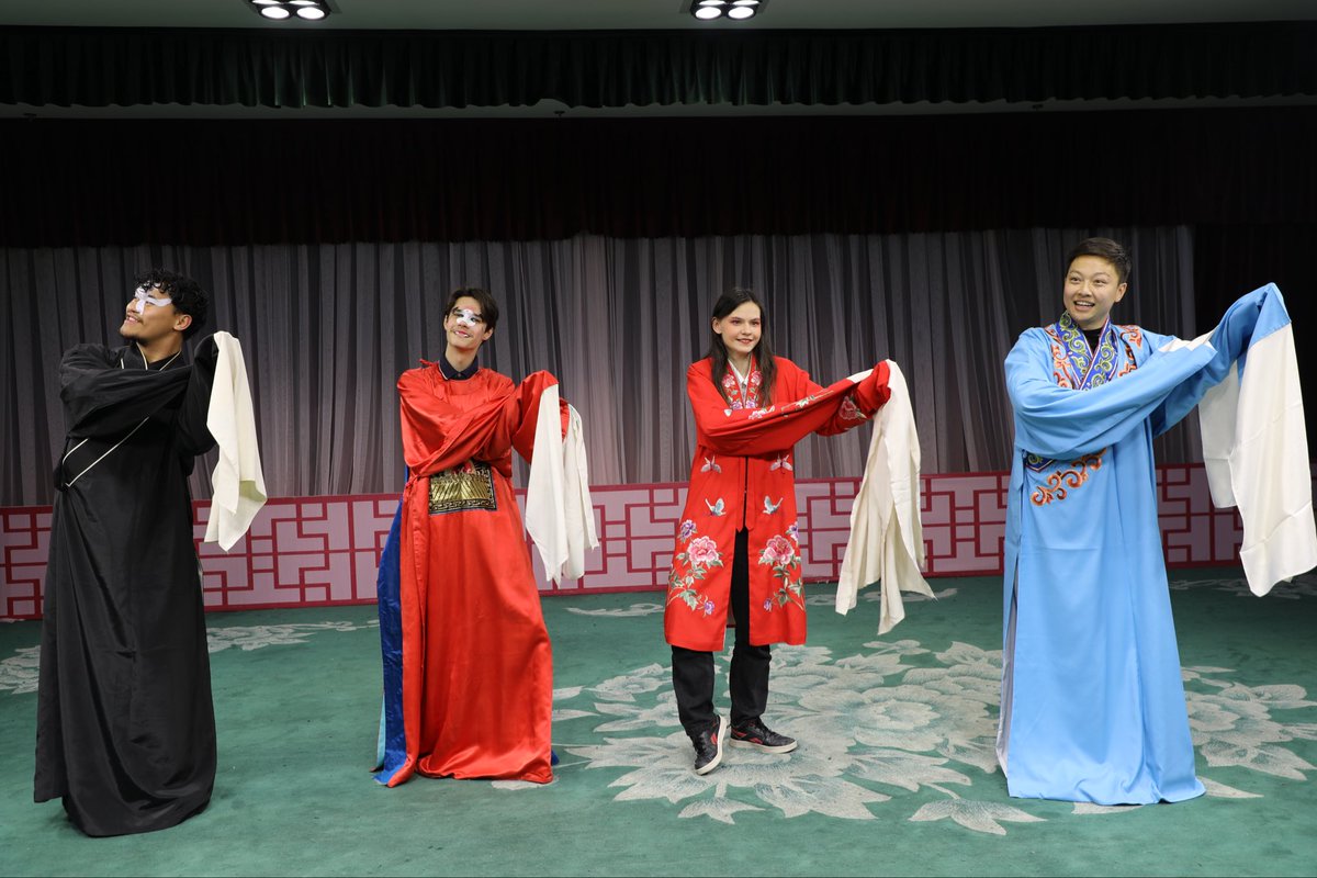cherry43516667's tweet image. Zhanhua Yugu Opera is a national intangible cultural heritage from Binzhou, Shandong. ✨With a history of nearly 300 years dating back to the Qing Dynasty, it integrates ballad-singing, fishermen’s chants, folk dance and martial arts🌟.#TraditionalCulture #OPera