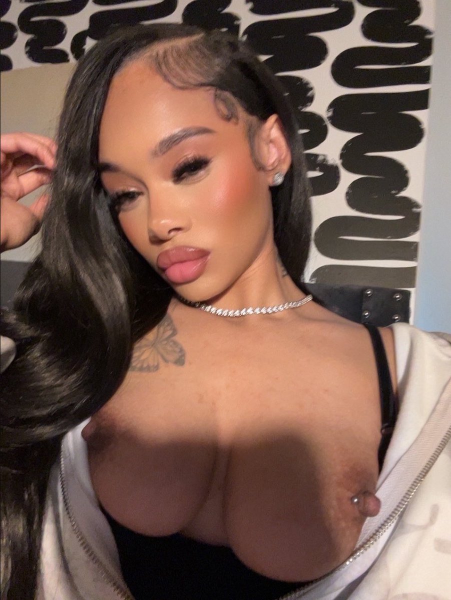 Le Marie 🍒 tweet media