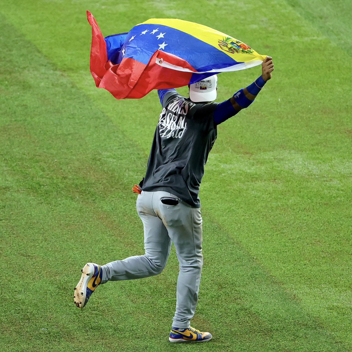 SFGiants tweet media