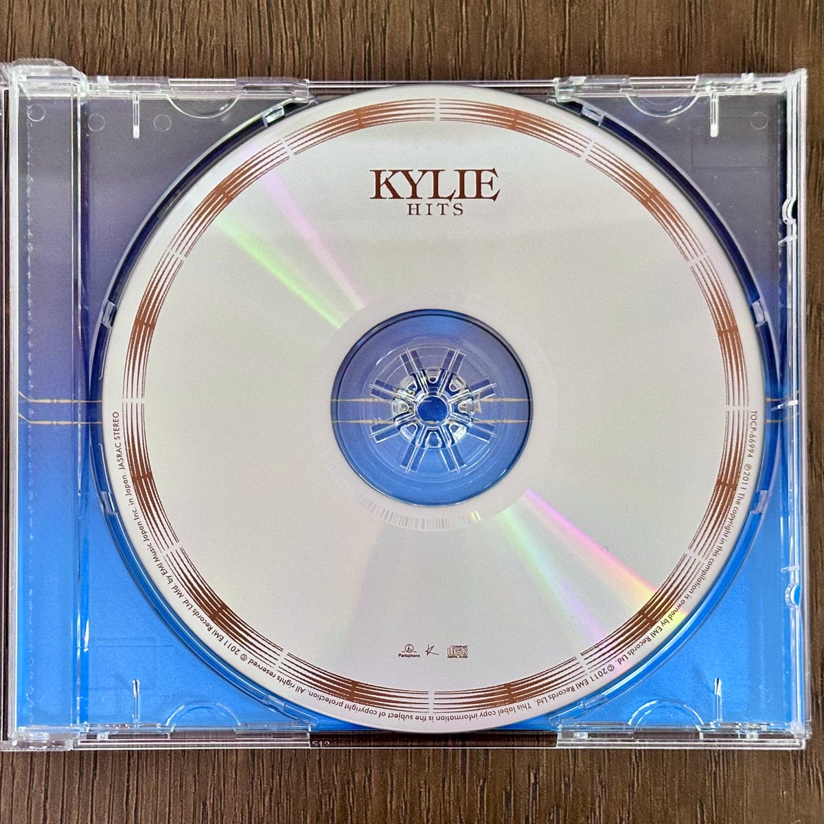 spjury's tweet image. #NewArrival #KylieMinogue Hits. Original 2011 Japanese CD album which features the exclusive (and brilliant) Yasutaka Nakata Remix of Get Outta My Way. Pretty much mint condition for its age. 

#KylieCollection #PopMusic #JapaneseCD #KylieArchive #MusicCollection
