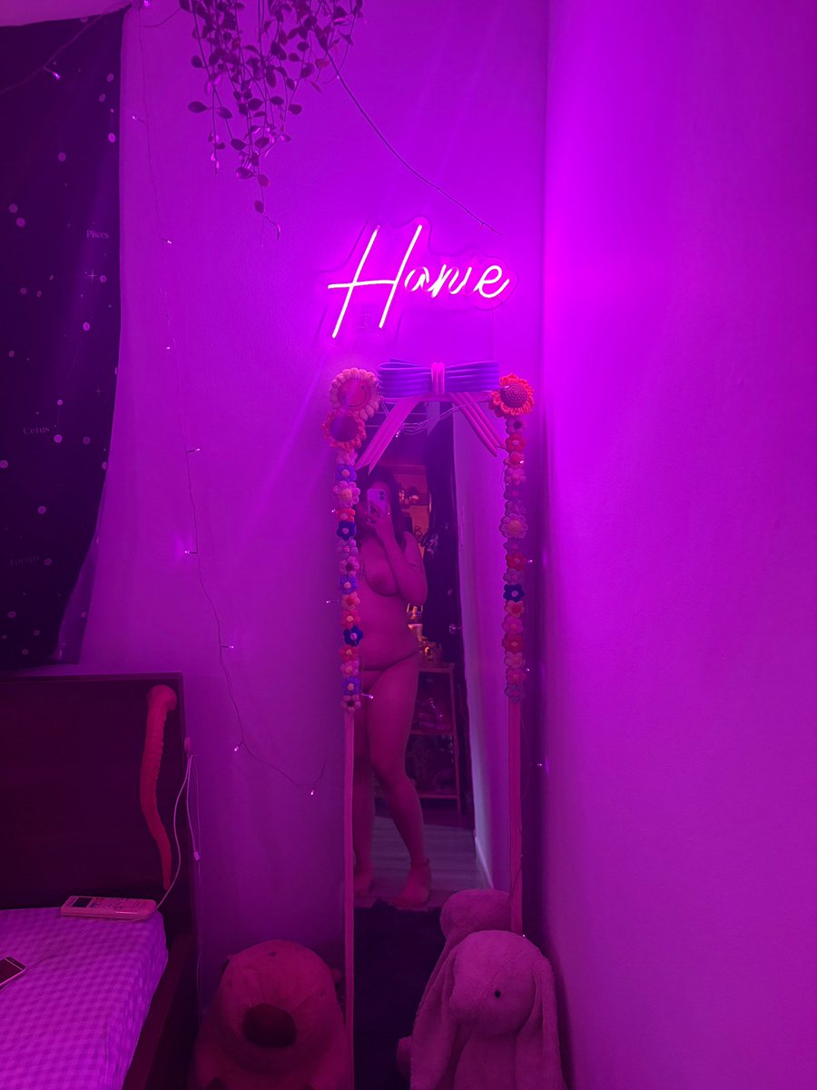 𝓗𝓪𝓷𝓲𝓮 💕 tweet media