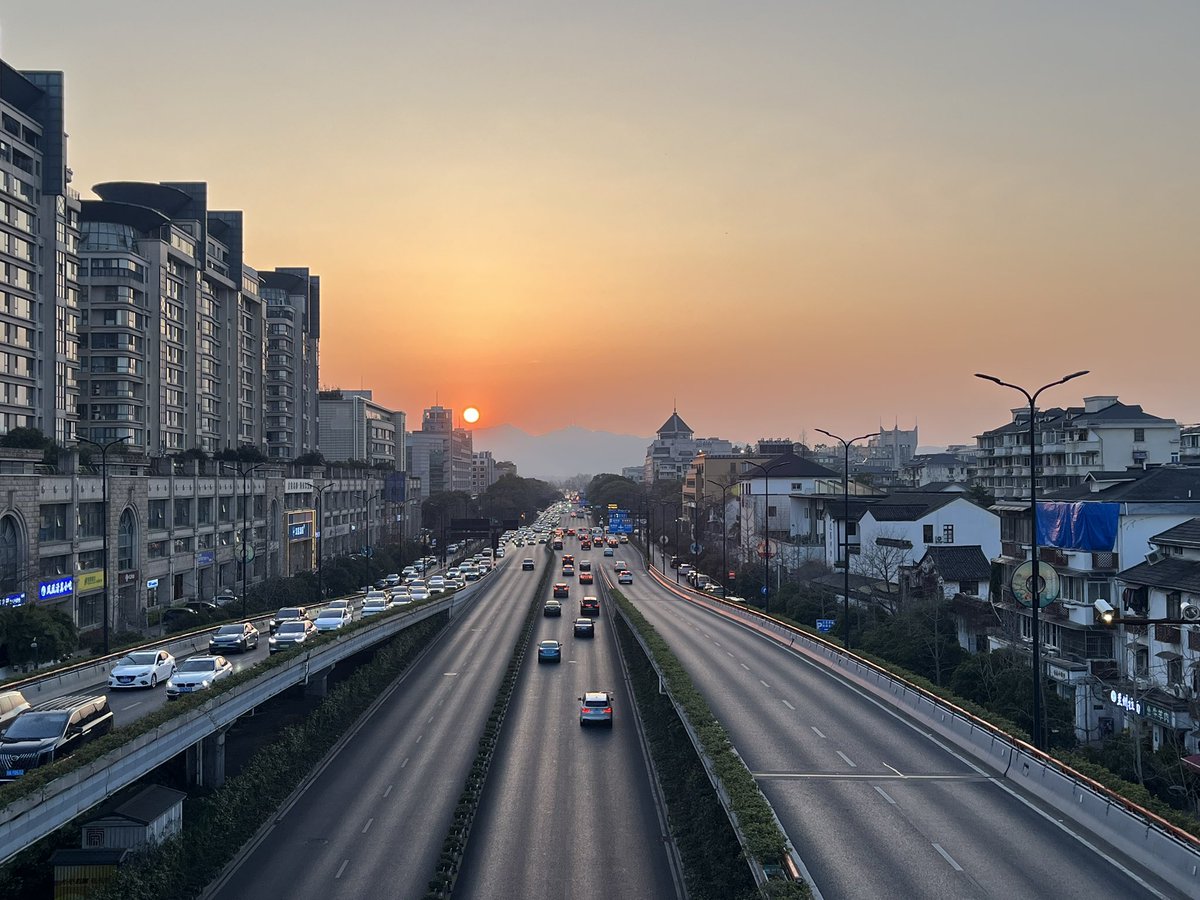 surfing Han tweet media