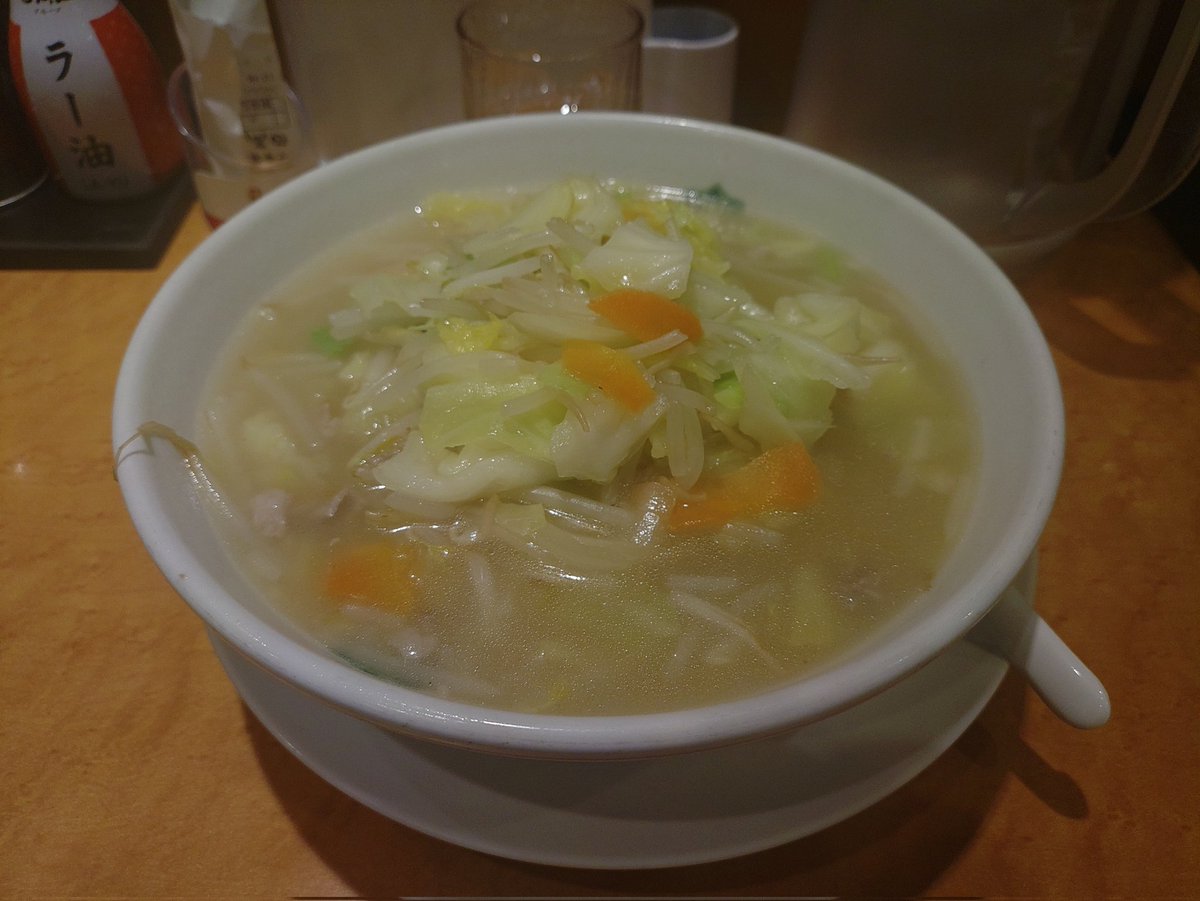 I'm at  swarmapp.com/user/80150051/… 日高屋