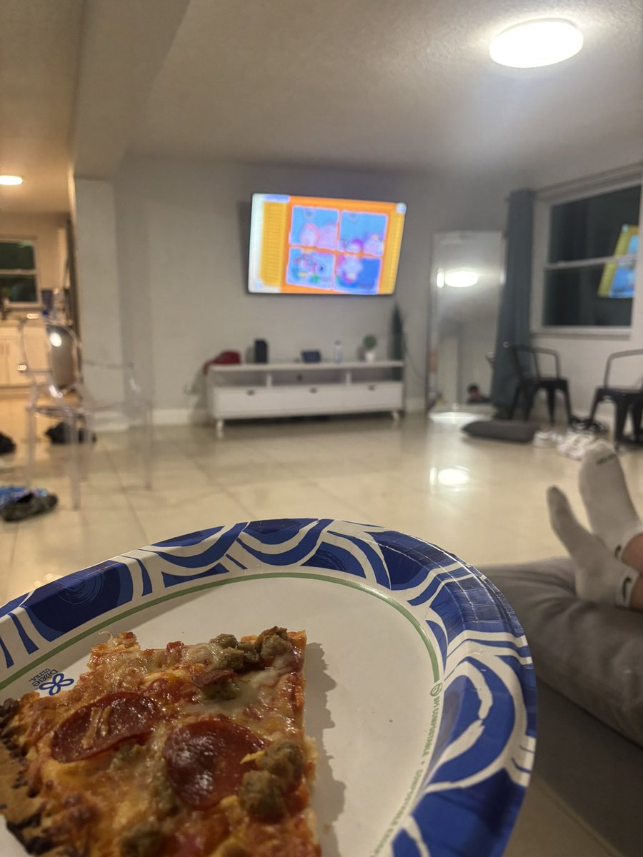 Gayleb Willy tweet media