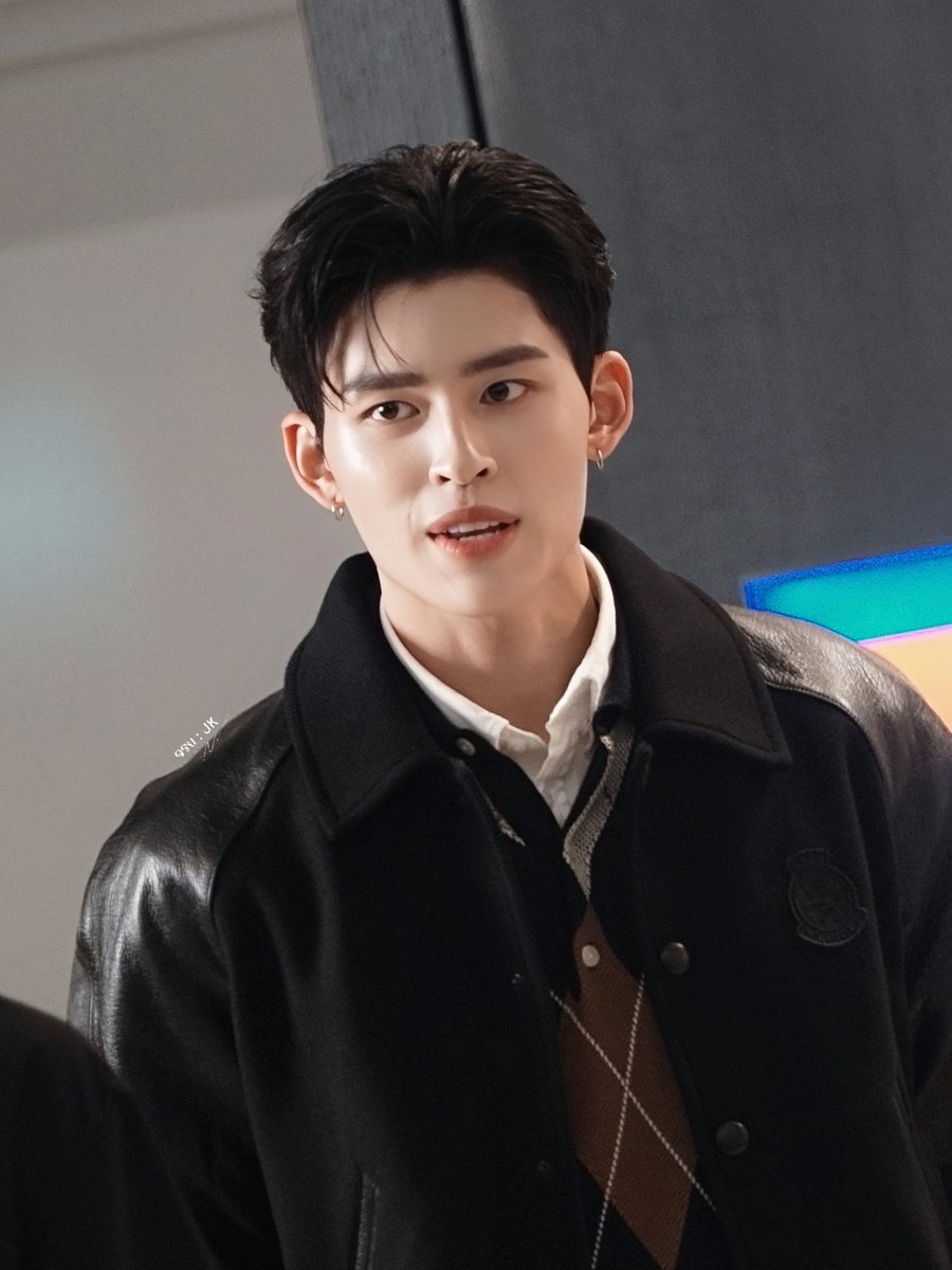 💢 จ ร ย : JK tweet media