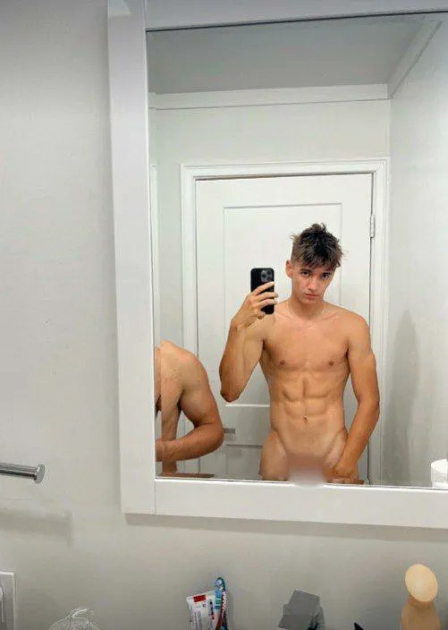 DannyExplorer tweet media