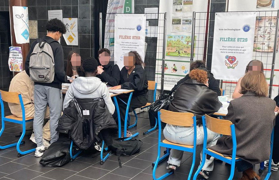 proviseur du lycee Auffray tweet media