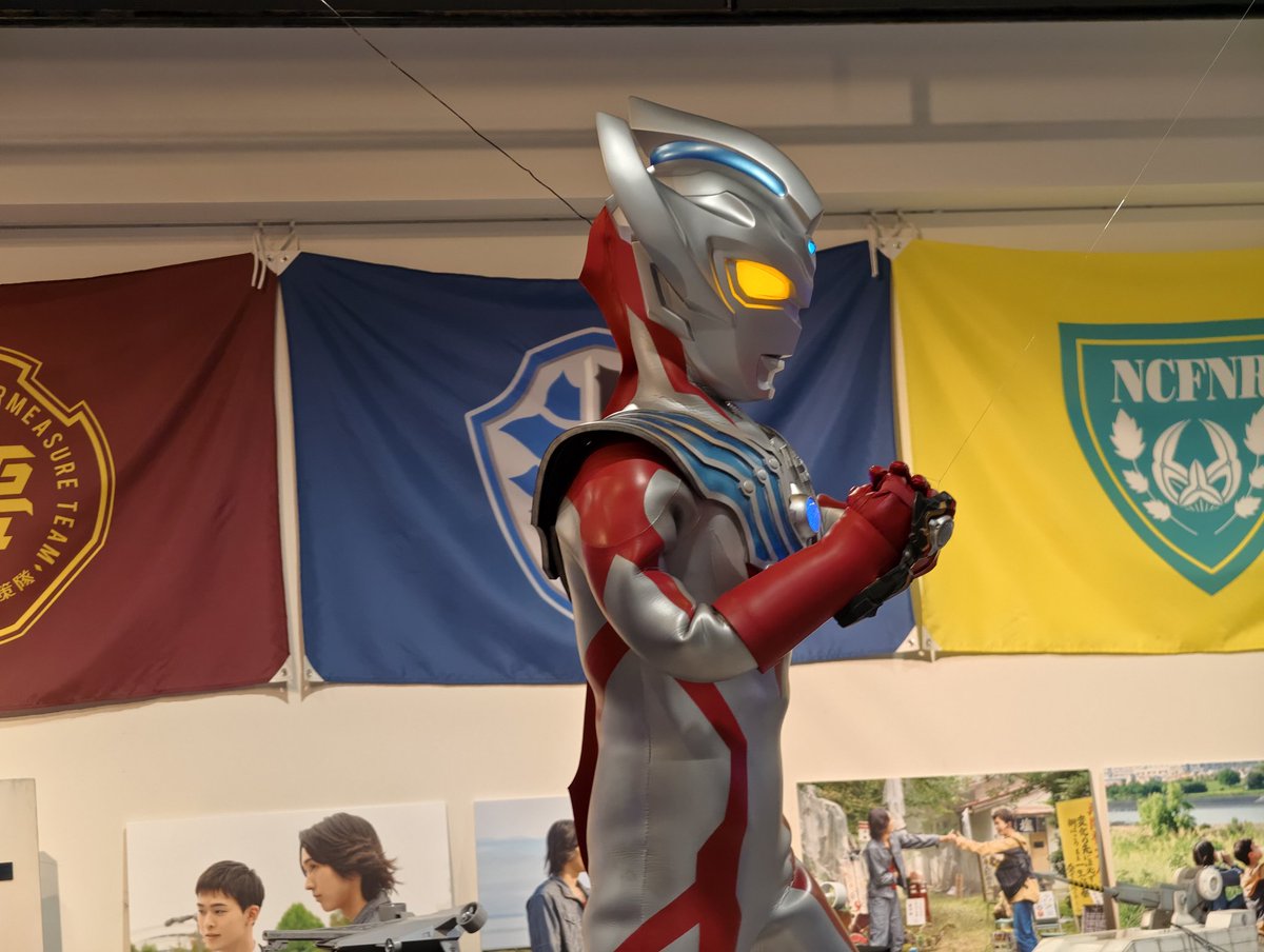 ウルトラの父、ウルトラマンタロウ、ウルトラマンタイガの三世代！
イベント名はニュージェネレーションワールドだけど、新世代だけではないでござるッ！
このタイラントもかっこいい…

Father of Ultra, Ultraman Taro, and Ultraman Taiga!
The three generations!
The event is called “New