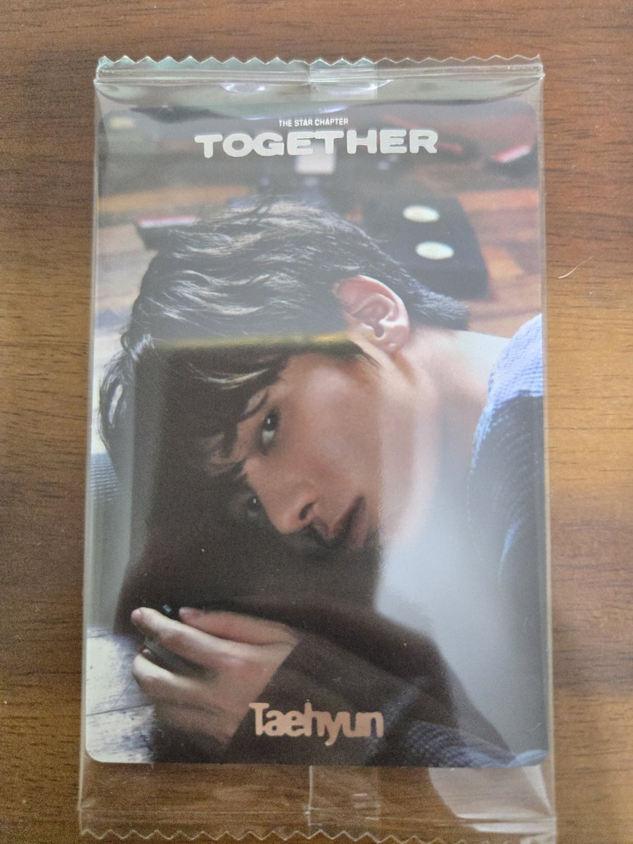 しろうま tweet media