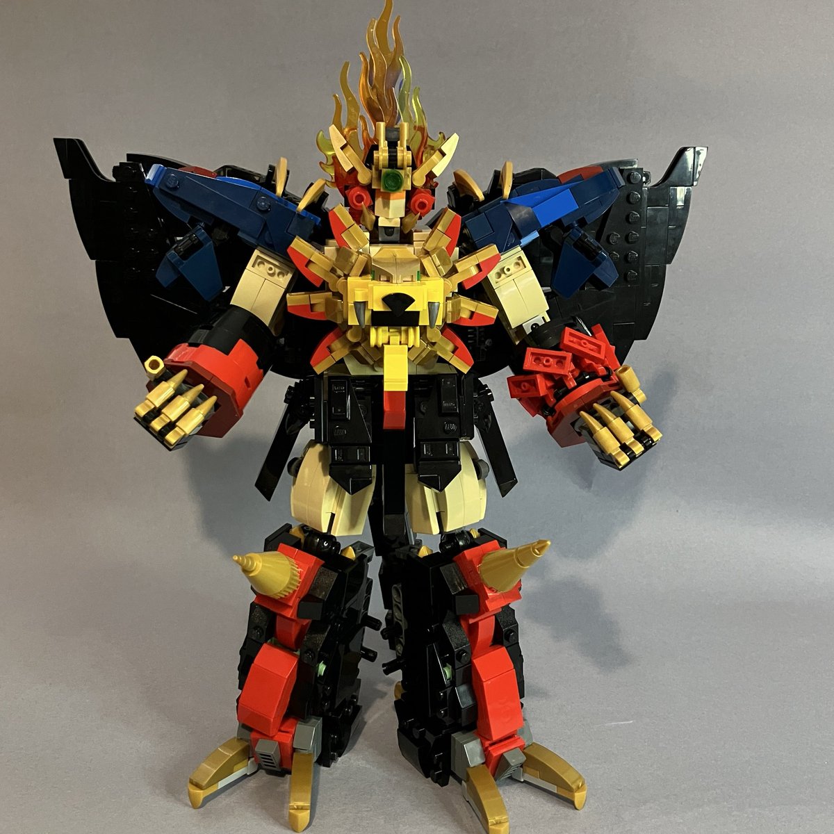 LegoGuy31's tweet photo. Genesic GaoGaiGar (GaoGaiGar Final)
#ggg #gaigar #lion #leo #anime #robot #lego #legomania #lego® #legogram #gaogaigar #genesicgaogaigar #gaogaigarfinal #final #toys #toy #legomoc #mocer #mocers #mocs #勇者王ガオガイガー #robo #mech #mecha #transform #mechs #mechas #animation https://t.co/9S8UVNeNoB