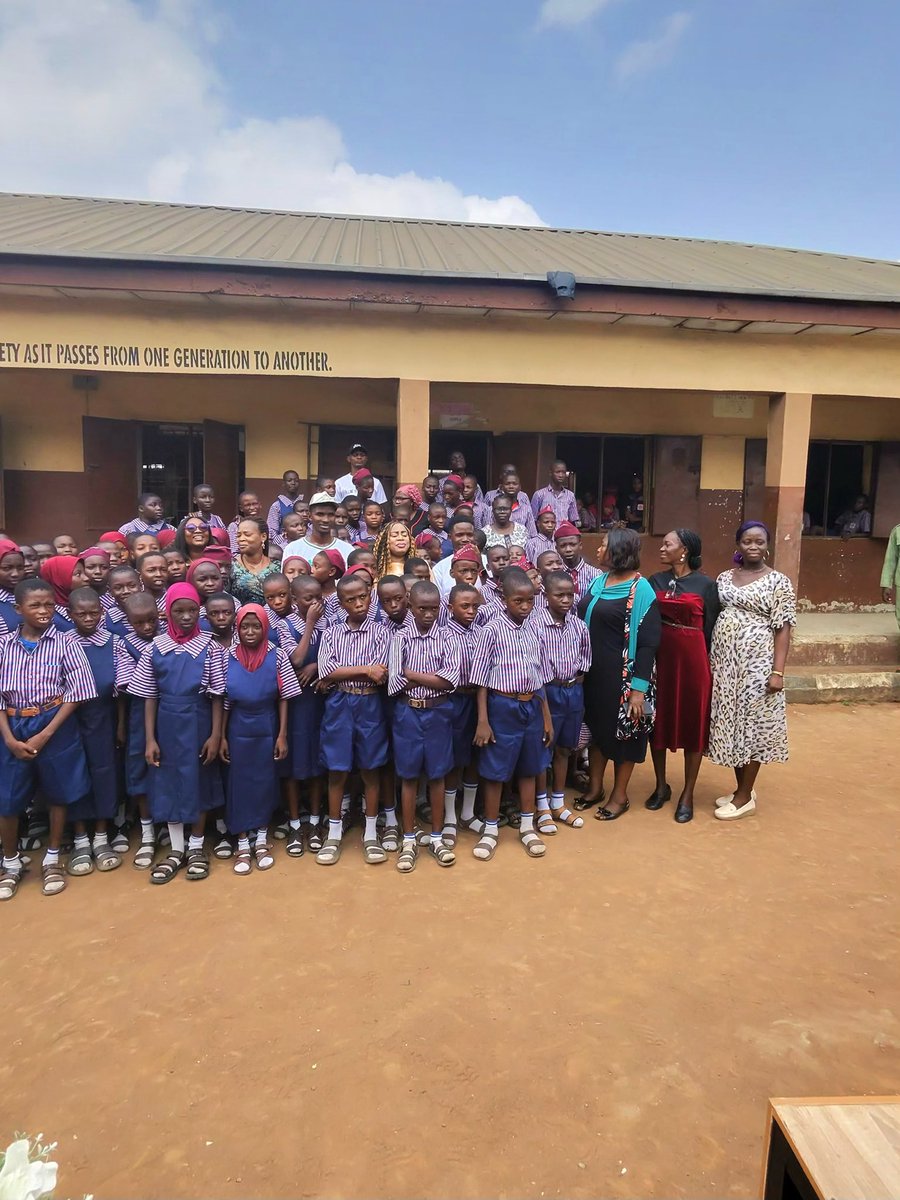 32million tweet media