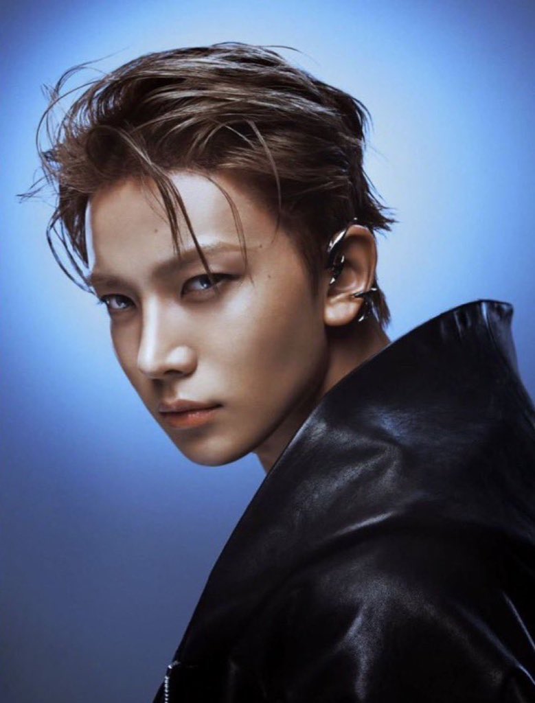 Nikitty_07's tweet photo. @Kpop_Herald @ENHYPEN BE:LIFT, ENHYPEN’s success is not your shield against accountability. Stop controlling their growth while profiting from their labor.

You built your empire on ENHYPEN.
RESPECT THE ARTISTS WHO BUILT YOUR EMPIRE
#LET_HEESEUNG_DO_BOTH
#RESPECT_ENHYPEN
#ENHYPEN_IS_7 https://t.co/BaybFBLwAU