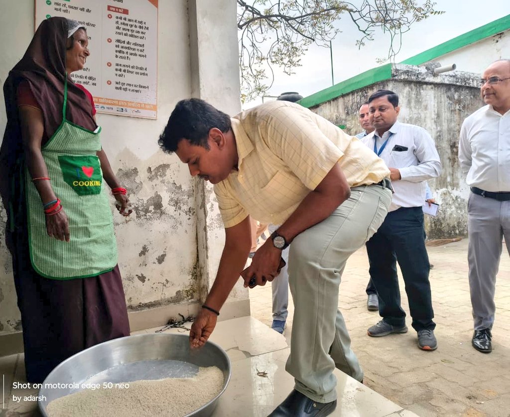 DM Sitapur tweet media