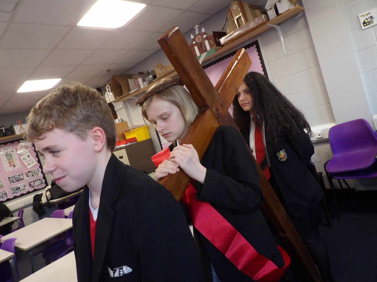 St Edmund Campion Chaplaincy 🧡 tweet media