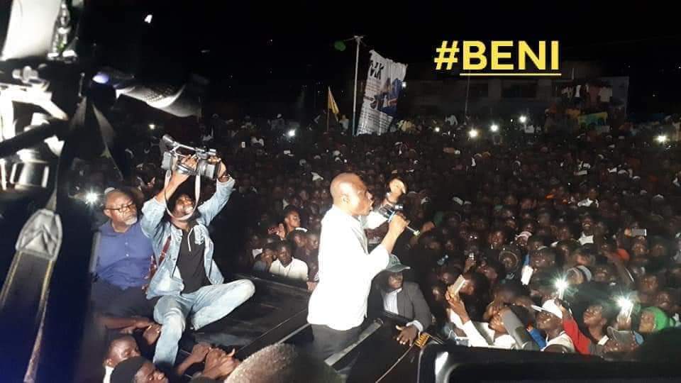 DavidMukan7665's tweet image. RDC 2020, La #Légitimité n'a besoin ni d'une grande affiche ni d'une police répressive, ni d'un achat de conscience ou des promesses utopiques. Mais Plutôt elle est effective quand le dirigeant #emane du peuple et ce dernier le porte. 
@JohnnyKanzenga @MeyaJadis2