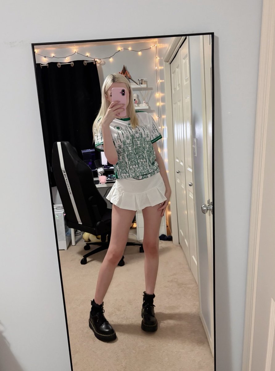 saige ♡ tweet media