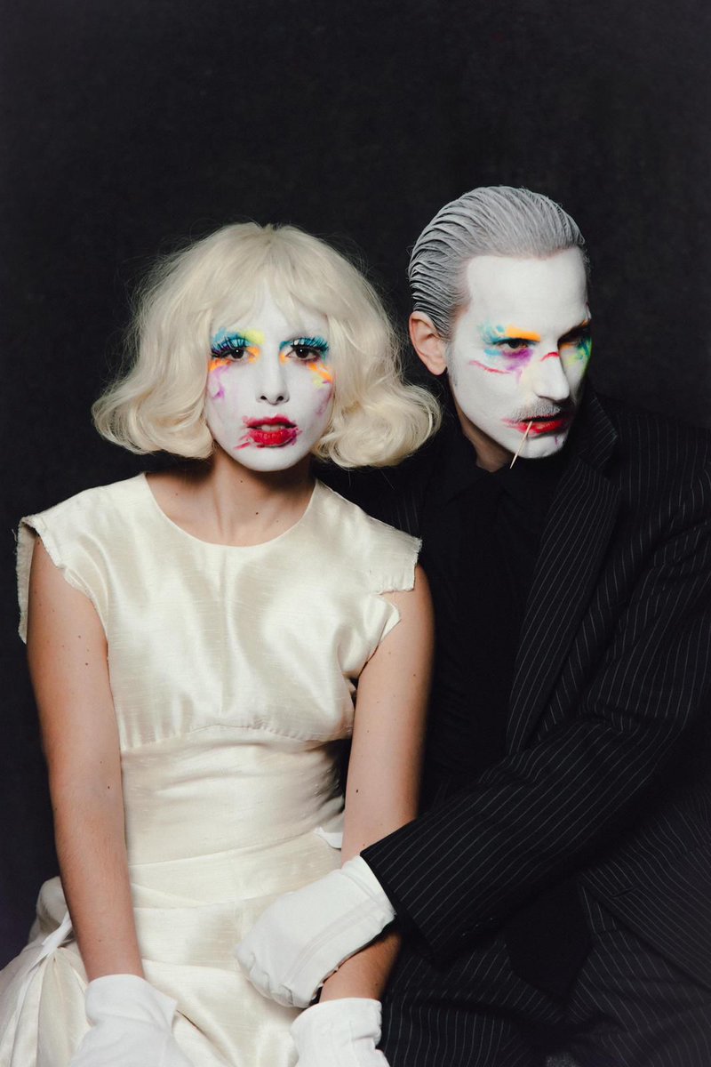 Miriam Moukhles protagoniza “L’Òpera de tres rals”, montaje dirigido por Marta Pazos que inaugurará la próxima edición del Festival Grec y la temporada 50 del Teatre Lliure. 

#MiriamMoukhles
#LÒperaDeTresRals