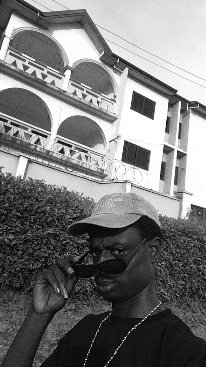 waterbaby_ tweet media