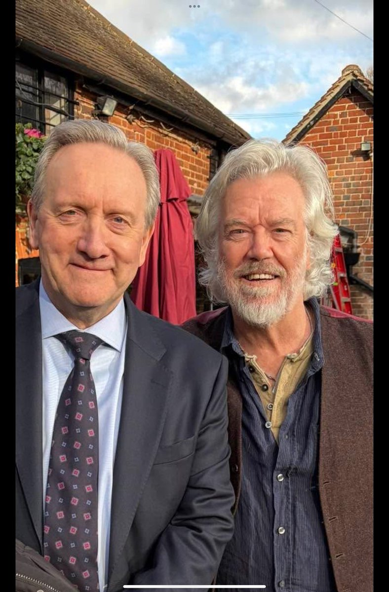 AnotherTongue's tweet image. Filming has begun for S26 of #midsomermurders with our #marvellous Neil dudgeon as DCI Barnaby
What awaits residents in the picturesque yet surprising lethal English countryside? Try asking our #incredible Bill Fellows featuring in an upcoming ep but we think his lips are sealed!