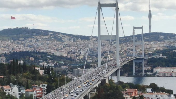 📈  Bayramda otoyol, köprü ve toplu taşıma ücretsiz.  - Ramazan Bayramı dolayısıyla Karayolları Genel Müdürlüğü'nün (KGM) sorumluluğundaki otoyol ve köprü geçişlerinden ücret alınmayacak.   #ekonomi #enerji #borsa #borsaistanbul #bist100 #bist