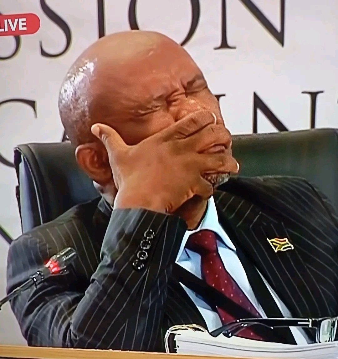 27Mthiza's tweet photo. @lynettekoen @newslivesa He wants attention https://t.co/0ImRIFXVGA