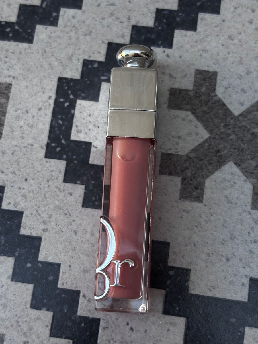 Unpadfess tweet media