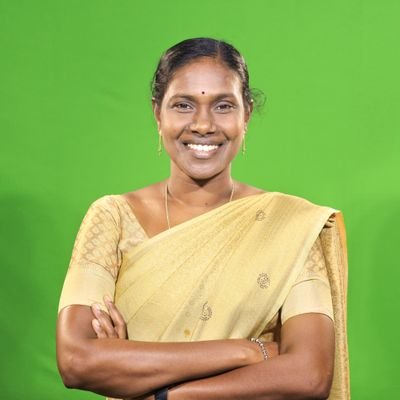 பொதுவாழ்வில் இருப்பவர்கள் தனிப்பட்ட கருத்துக்களை தரங்கெட்ட முறையில் பேசுவது கட்சிக்கு நல்லதல்ல,

 சீமானுக்கு காளியம்மாள் அறிவுரை .....

காளியம்மாளின் அறிவுரை ஏற்பாரா சீமான் ?
