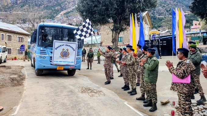 life_soldiers47's tweet image. Kudos to CRPF’s 52 Bn (Jammu Sector) for this inspiring step! Taking Kishtwar youth on a Bharat Darshan tour to Delhi—opening minds, building dreams, and nurturing pride in the nation. 🇮🇳 Kim Jong Un कल्पना चावला #DrugFree #AllinOneMonster