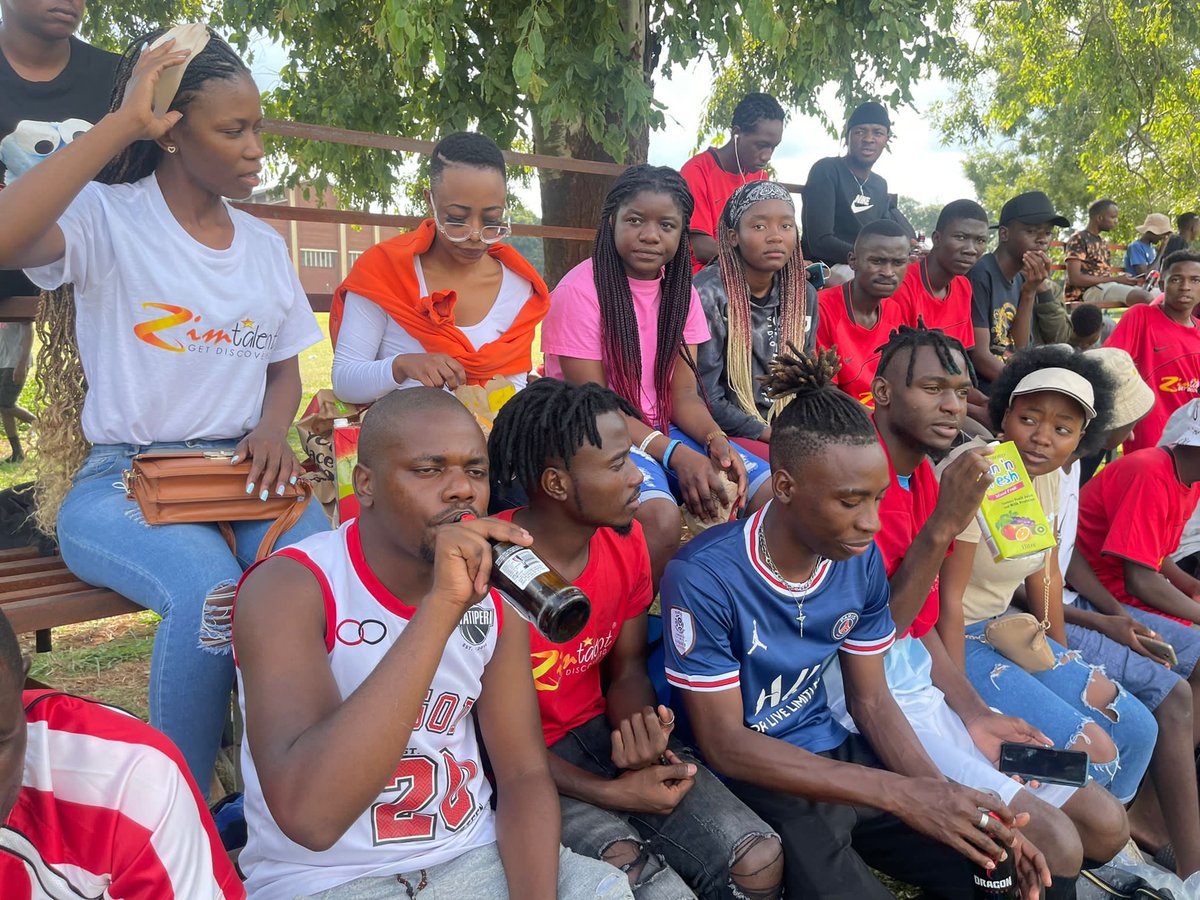  Pᴇɴᴢᴜʀᴀ_Wᴀᴄʜᴏ  tweet media