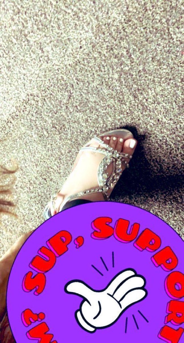active8742273's tweet photo. @HSoless My pakiii exs feet size 9 https://t.co/fafs9ej3H8