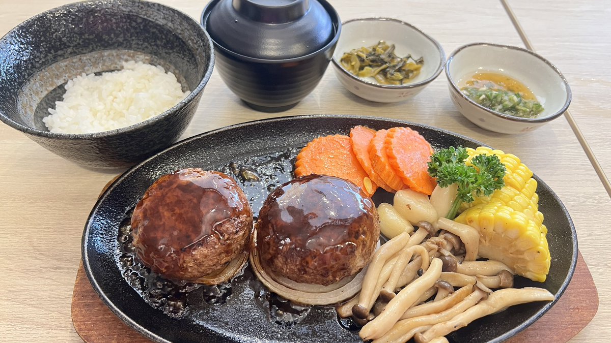 RungRungRung27's tweet image. ร้านสเต็กย่าน พระราม 3 
รสชาติดีราคาไม่แรง❤️
#kome steak 

business.google.com/v/_/AKsrIN15xZ…