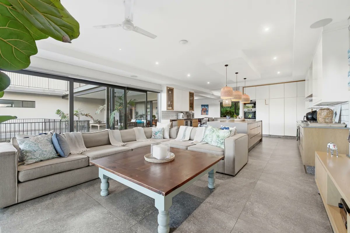 MyProperty tweet media