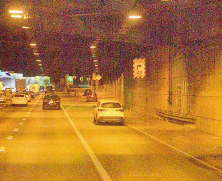 FowlerHORSE's tweet photo. @KimKatieUSA There's literally signs before the turn that says to slow down. People can't drive anymore. https://t.co/UtPYLKJGqw