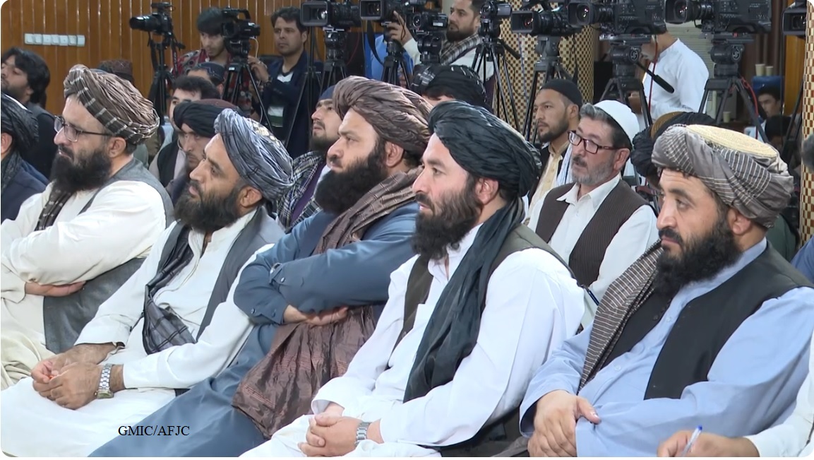 مرکز خبرنگاران گزارش وضعیت آزادی رسانه‌ها در سال ۱۴۰۴ را منتشر کرد. گزارش از افزایش کنترول اداره حاکم طالبان، تشدید سرکوب و سانسور خبر می دهد. در این سال، ۲۰۷مورد نقض آزادی رسانه‌ها، از جمله۲ کشته و ۱ زخمی،۱۸۳تهدید و ۲۱ بازداشت ثبت شده است.#روز_ملی_خبرنگار
afjc.media/our-work/press…