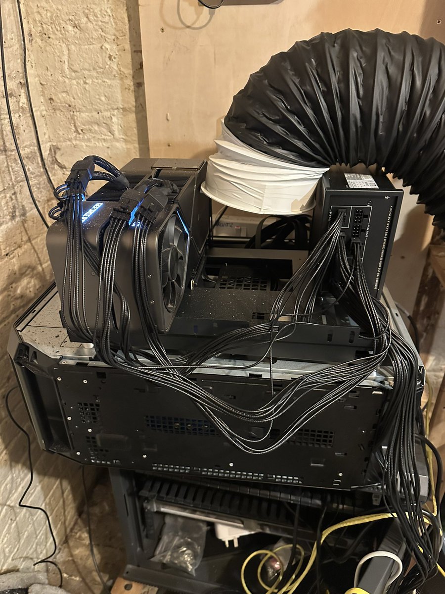 James Walker 🇬🇧🇺🇦 tweet media