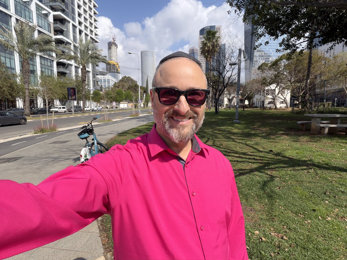 Hillel Fuld tweet media