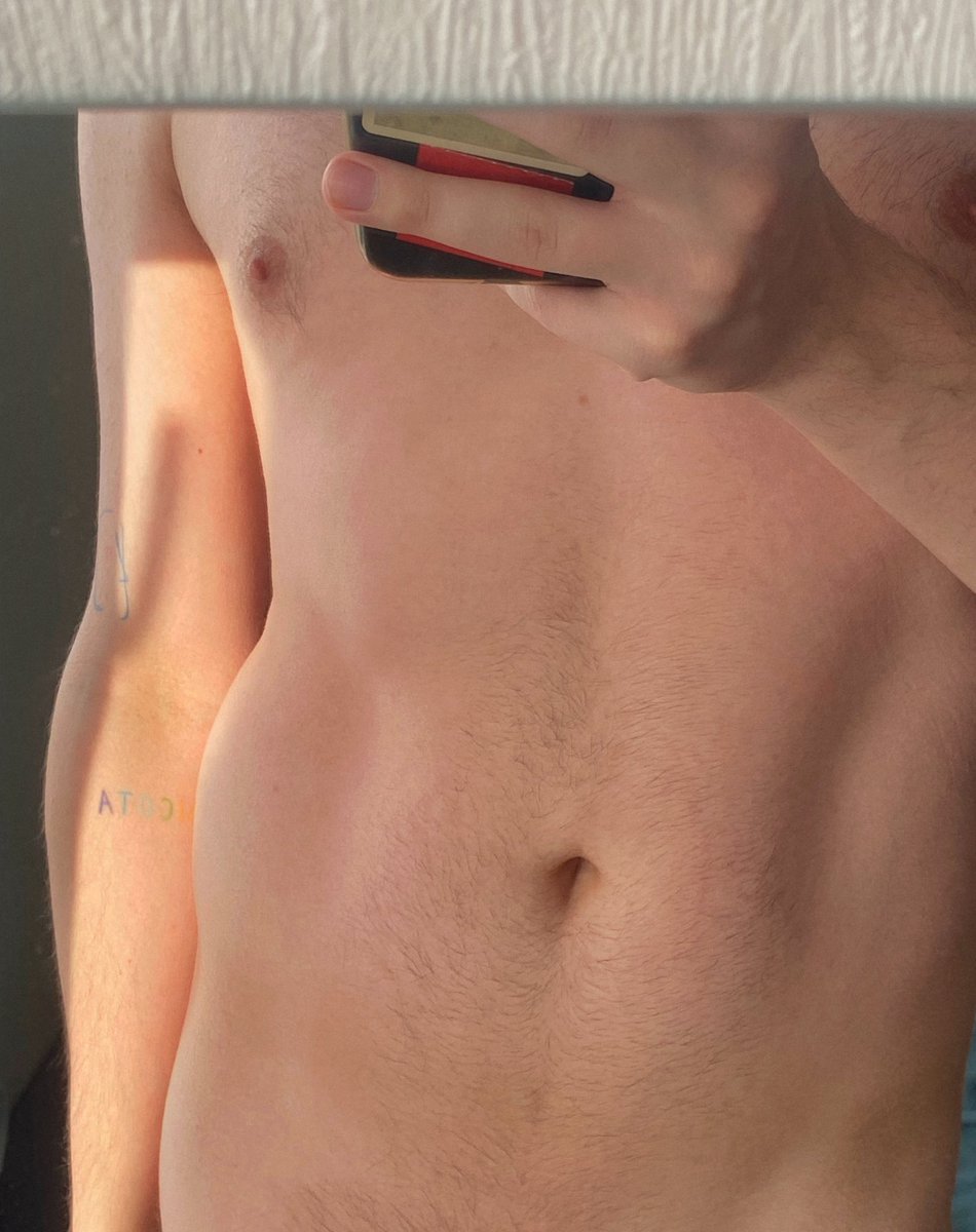 хапуга tweet media