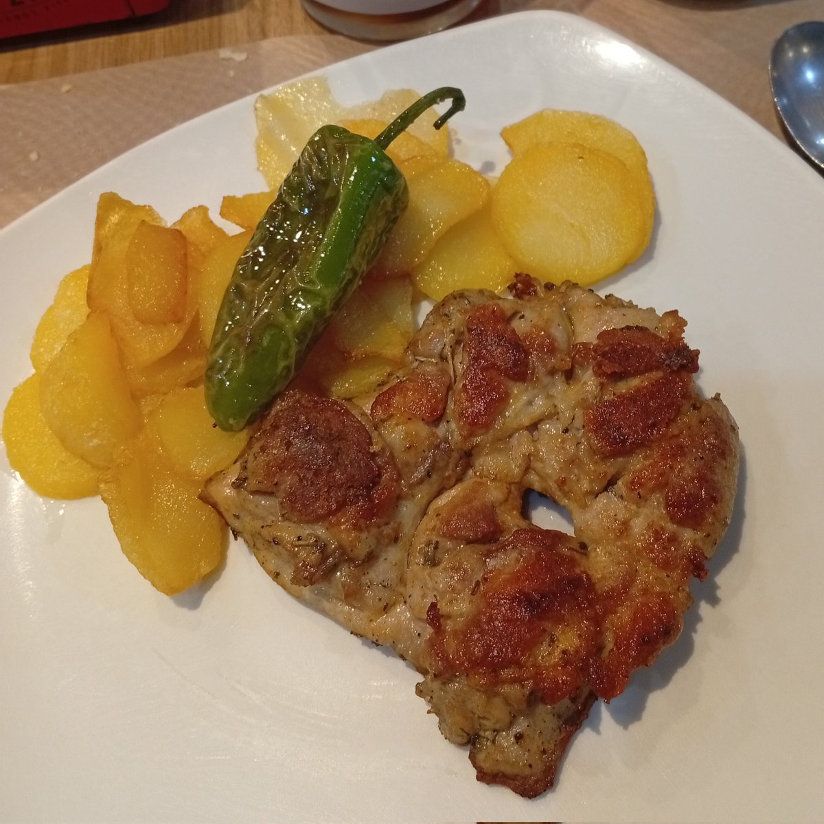 lovely mess tweet media