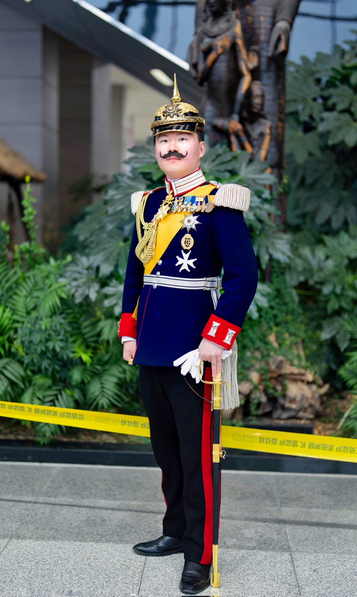 𝔒𝔟𝔢𝔯𝔰𝔱𝔢𝔯 𝔎𝔯𝔦𝔢𝔤𝔰𝔥𝔢𝔯𝔯/오버스터 크릭스헤어 tweet media