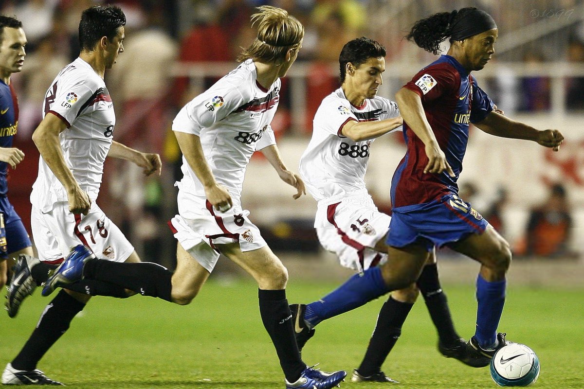 𝟭𝟴𝟵𝟵 tweet media