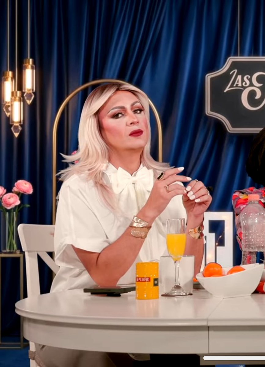 Dra. Schmidt tweet media