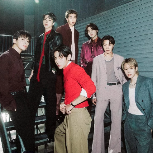 About Music tweet media