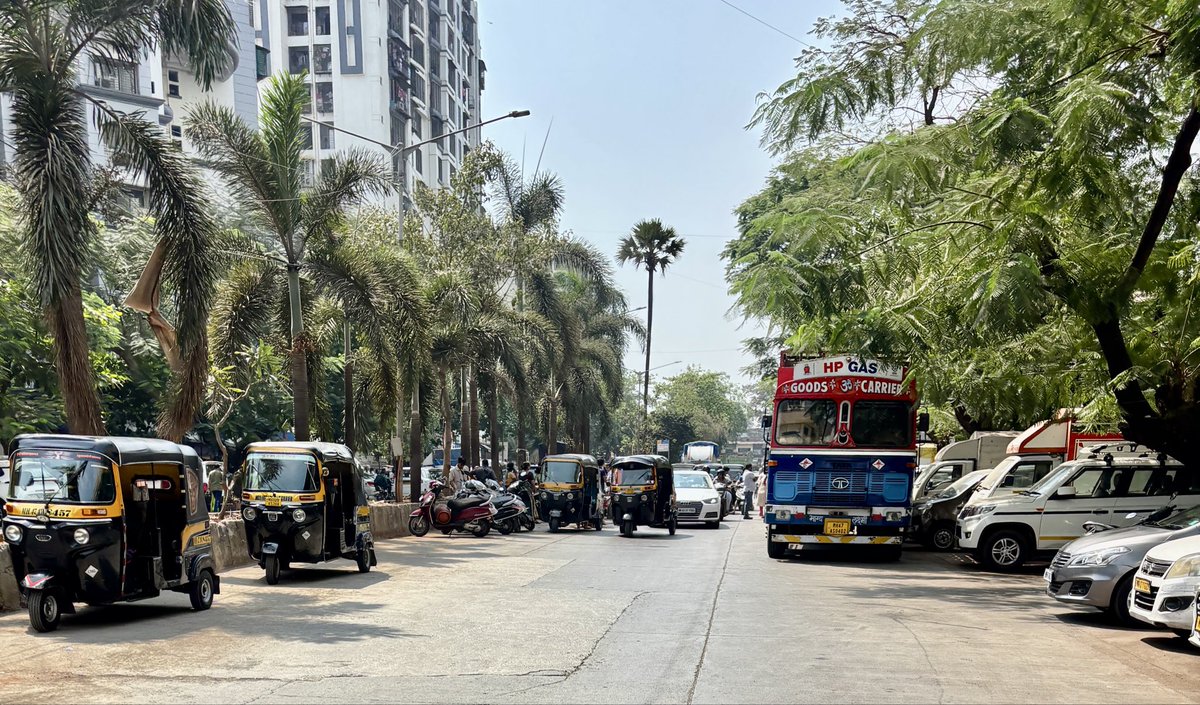 Roopesh Dhanawade™️ tweet media